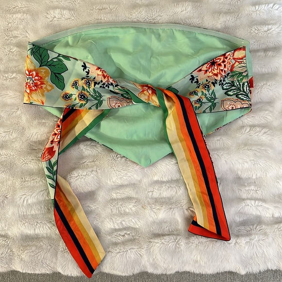 Sophia Bandana Top in Mint Floral - Picture 6 of 7